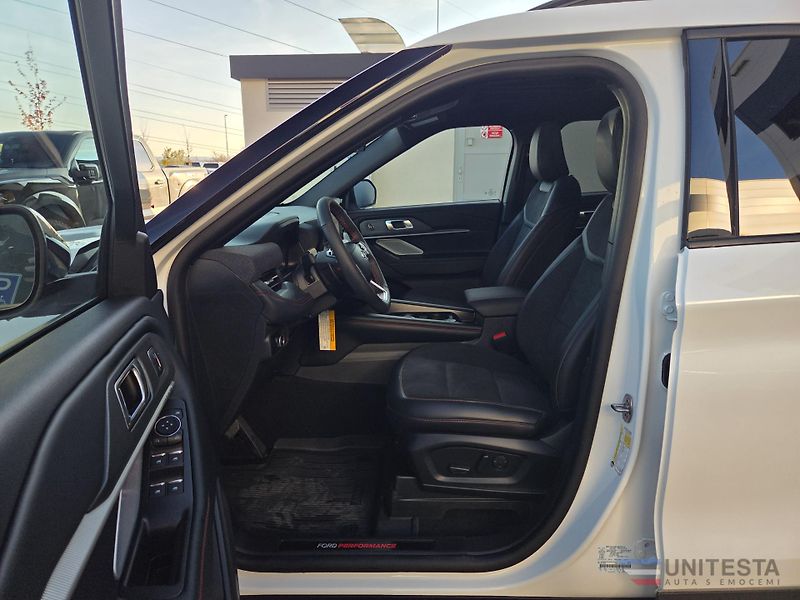 Ford Explorer (2026) Explorer ST  400 PS - fotka 8 z 15