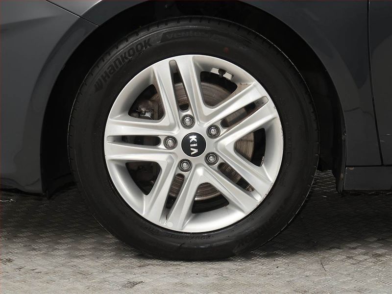 Kia Ceed (2021) 1.0 T-GDI, Serv.kniha - fotka 14 z 16