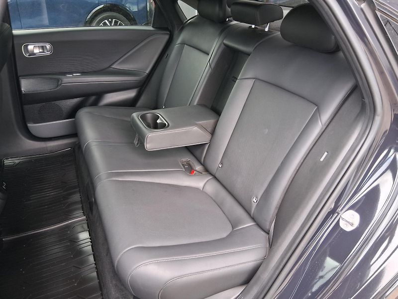 Hyundai Ioniq 6 STYLE PREMIUM 4x4 239 kW - fotka 5 z 44