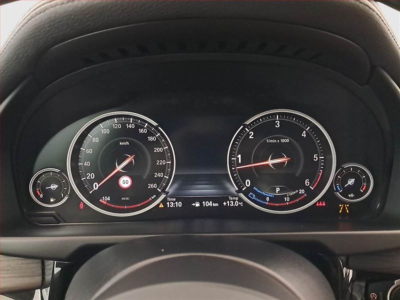 BMW X6 (2016) M Paket xDrive30d - fotka 11 z 21
