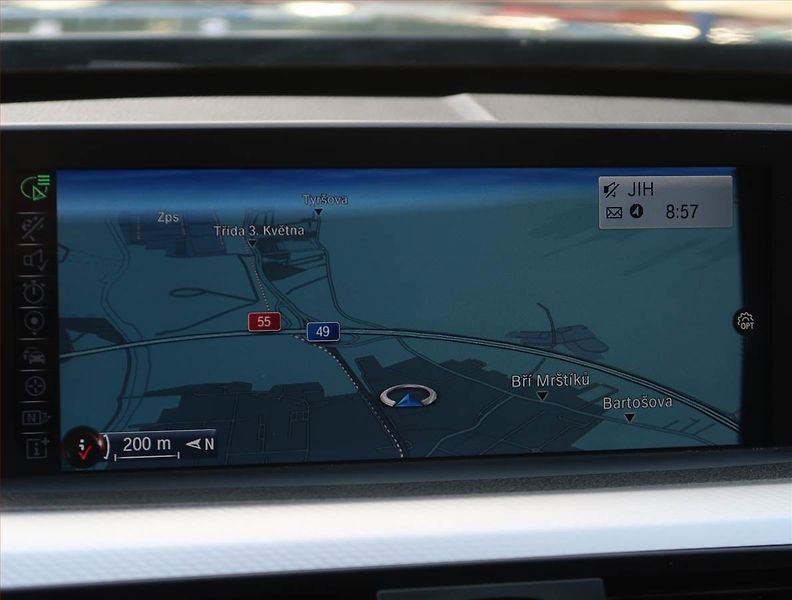 BMW Řada 4 (2015) M Paket 420d xDrive, 4X4 - fotka 20 z 22