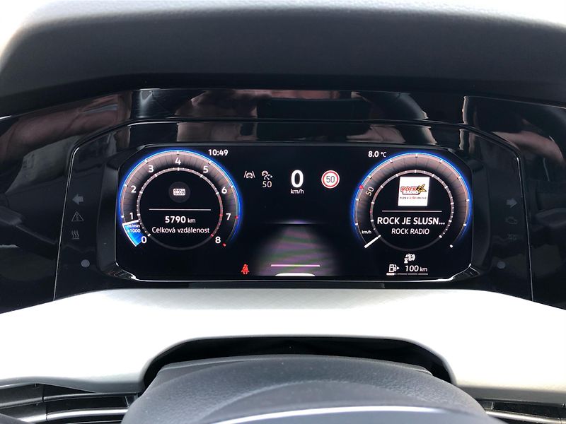 Volkswagen Golf 1.5 TSi LIFE - fotka 19 z 28