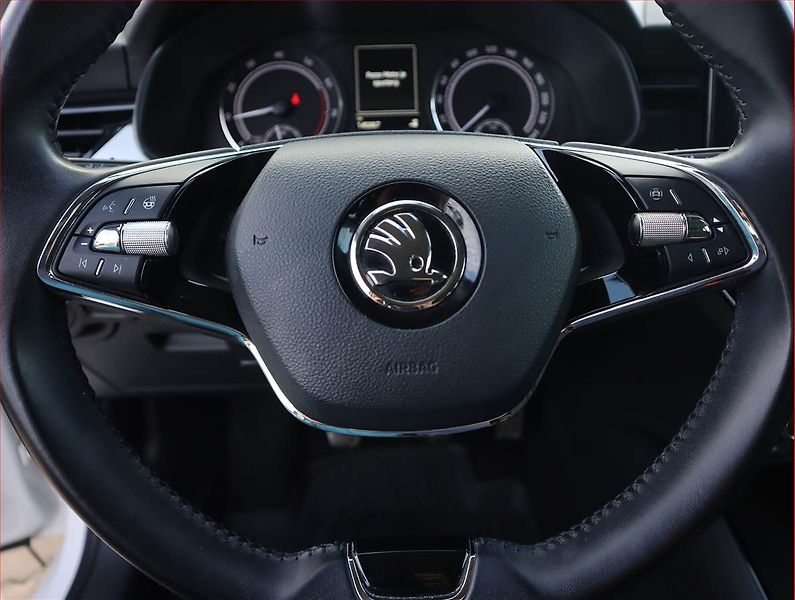 Škoda Scala (2022) Ambition 1.0 TSI, Serv.kniha - fotka 21 z 23