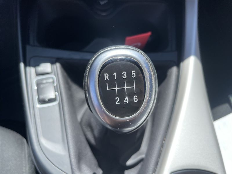 BMW Řada 1 2,0 d 110kw xDrive - fotka 17 z 33