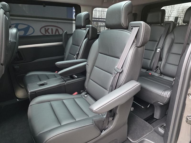 Toyota ProAce 2.0-7 MÍST-PANORAMA - fotka 16 z 21