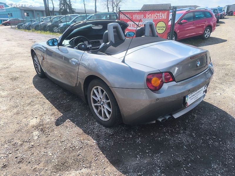 BMW Z4 6V,KRÁSNÁ,VÝBAVA,ALU,+HARDTOP - fotka 9 z 33