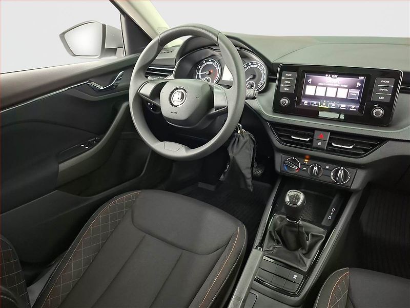 Škoda Kamiq (2022) Ambition 1.0 TSI, ČR,1.maj - fotka 7 z 15