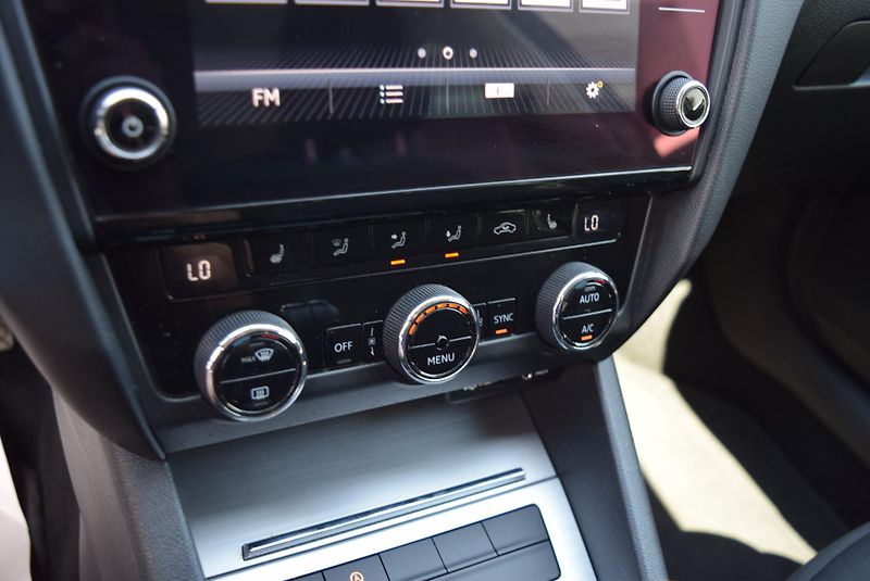 Škoda Octavia (2017) 1.4TSI 110kw AMBITION TAŽ NAVI - fotka 23 z 50