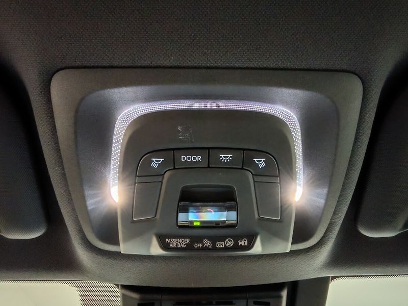 Toyota C-HR 1.8 Hybrid 4x2 Style - fotka 18 z 18