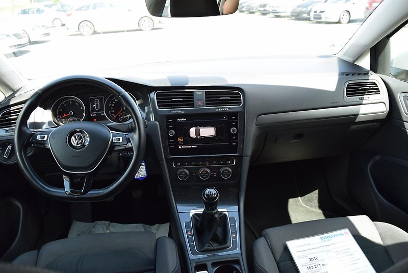 Volkswagen Golf Variant (2018) 1.4TSI 92kw CLBMT TAŽ NAVI APP - fotka 16 z 44