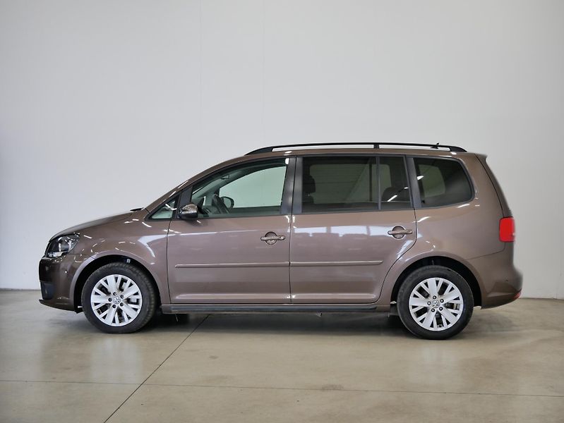 Volkswagen Touran - fotka 3 z 25