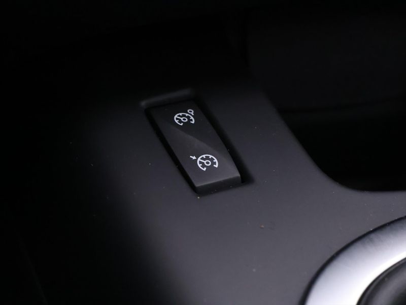 Renault Grand Scénic 1,5 dCi Limited Navi 7-Míst - fotka 25 z 35