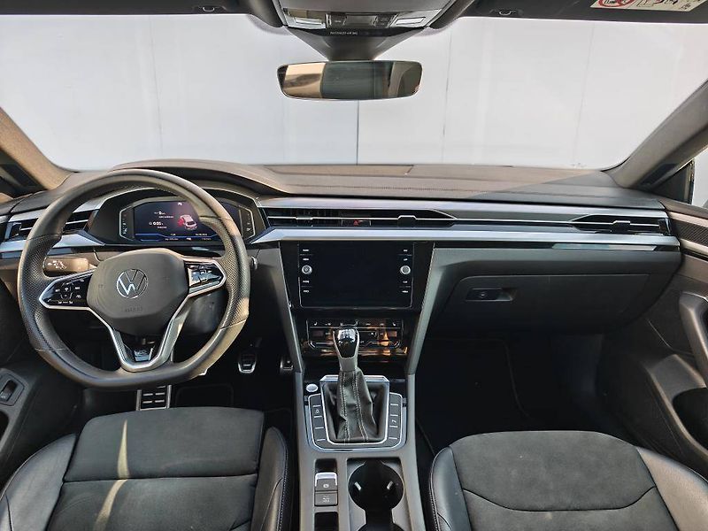 Volkswagen Arteon R-Line 6G 1,5TSI - fotka 10 z 23