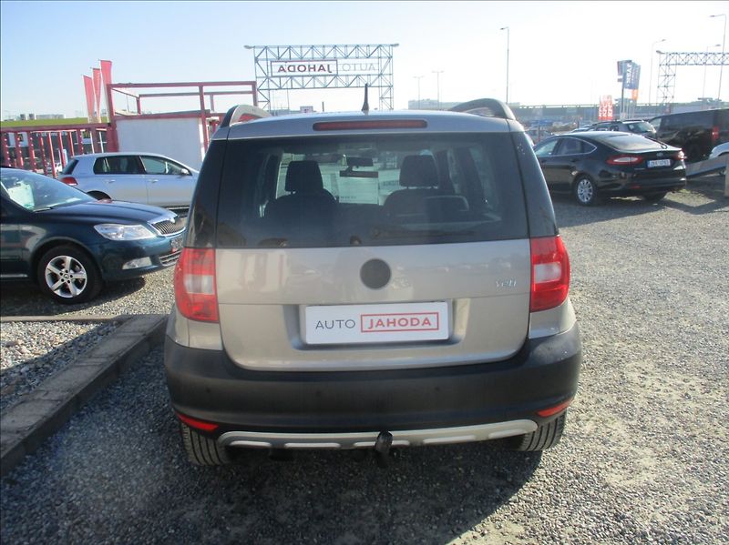 Škoda Yeti 1,2 TSI, 91.583km,tažné,1.maj, - fotka 7 z 22