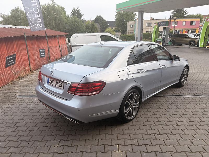 Mercedes-Benz Třídy E (2013) E220cdi - 125kw - fotka 5 z 16