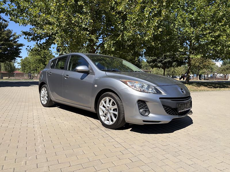 Mazda 3 1.6 Edition - fotka 15 z 31