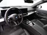 BMW Řada 5 540d xDrive Touring - náhled 11