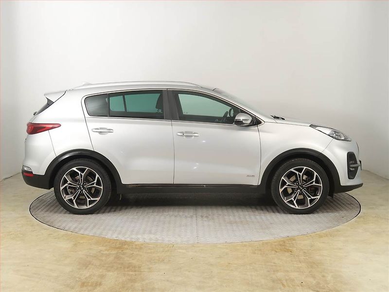 Kia Sportage (2019) GT Line 1.6 CRDi, 4X4 - fotka 6 z 28