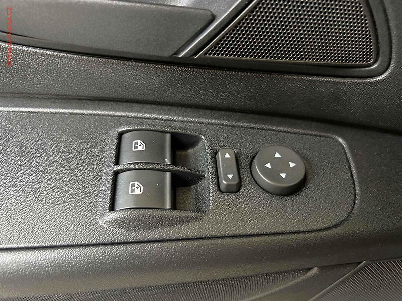 Fiat Punto (2009) 1.4i - fotka 11 z 13