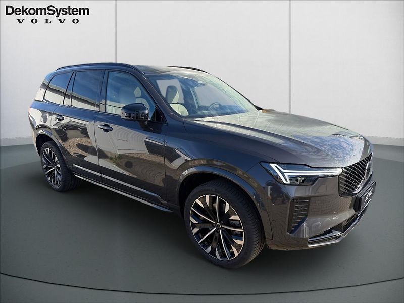 Volvo XC90 (2026) 2,0 T8 Plus Dark  2330 - fotka 2 z 13