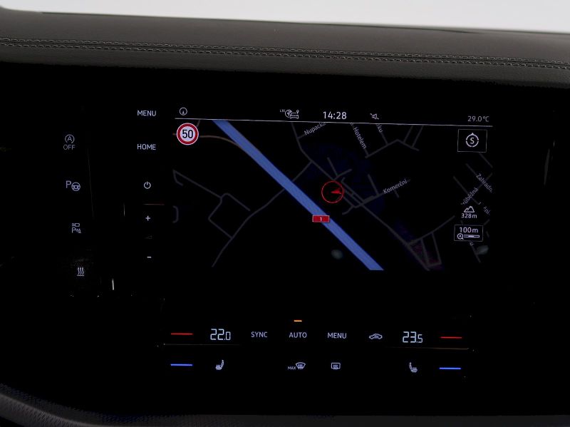 Volkswagen Touareg (2021) R-LINE 3.0TDI 170KW 4x4  TAŽNÉ - fotka 26 z 44
