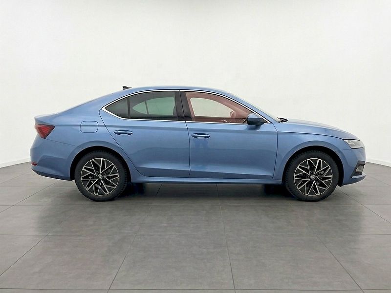 Škoda Octavia (2025) M-HEV TOP SELEC TS 110/1.5 A7F - fotka 9 z 21