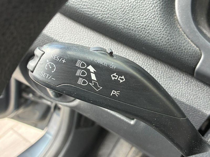 Škoda Fabia (2010) 1.2TSi,63KW,VYHŘ.SEDADLA,TEMP. - fotka 14 z 21