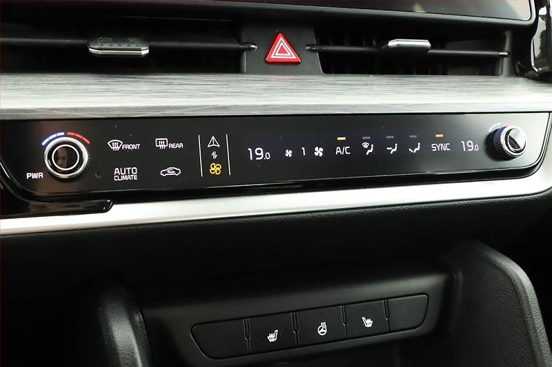 Kia Sportage (2022) 1.6 T-GDI - fotka 18 z 20