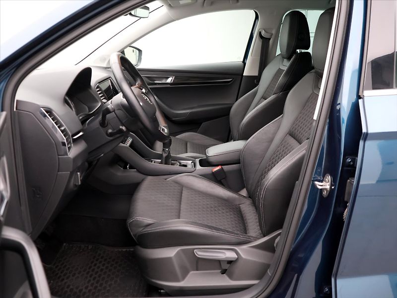Škoda Karoq 1,5 TSI 110kW Style Plus DPH C - fotka 11 z 34