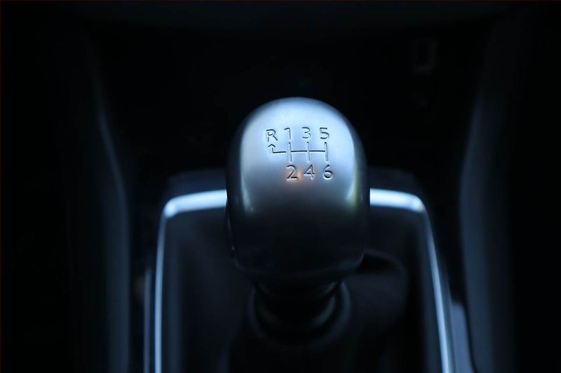 Peugeot 308 (2016) 1.6 BlueHDi, Serv.kniha - fotka 22 z 22