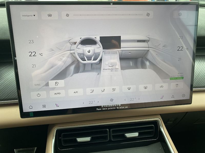 Chery Ostatní UNIQUE 1.5 TGDI PHEV - fotka 19 z 34