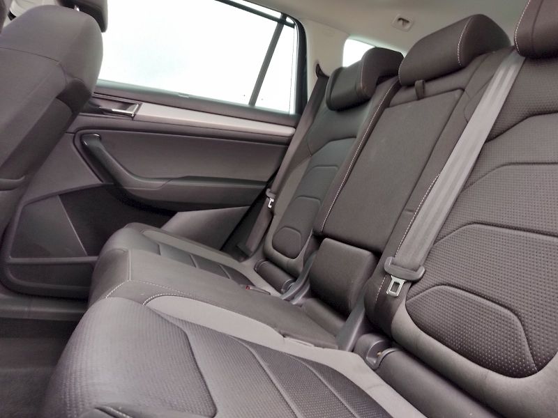 Škoda Kodiaq (2023) Ambition 2,0 Tdi 110 Kw 4x4 DS - fotka 27 z 39