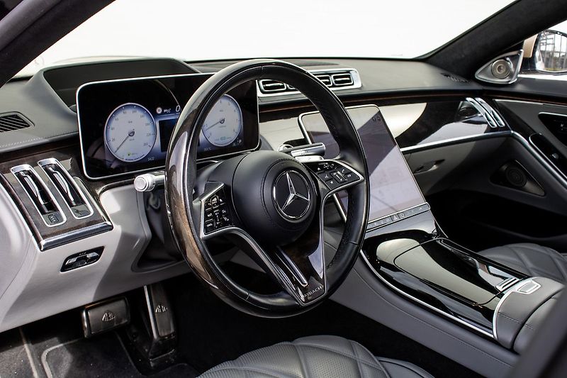 Mercedes-Benz Třídy S - fotka 13 z 47