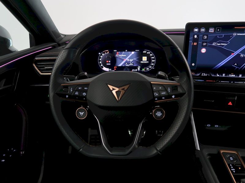 Cupra Leon (2025) 1.5eTSI 110KW DSG - fotka 16 z 41