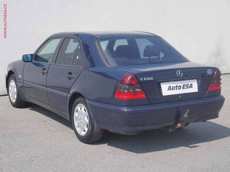 Mercedes-Benz Třídy C (1998) 2.0i, ČR, TZ - fotka 6 z 13