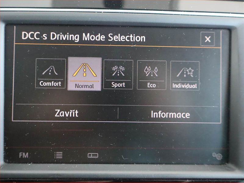 Volkswagen Passat (2015) Exclusive 2.0 BiTDI, 4X4 - fotka 21 z 23