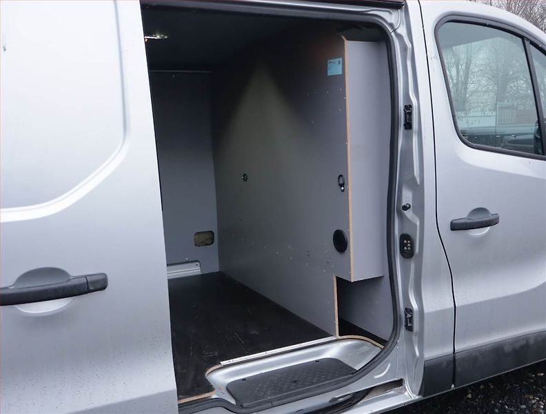 Opel Vivaro (2019) 1.6 BiCDTI - fotka 16 z 16