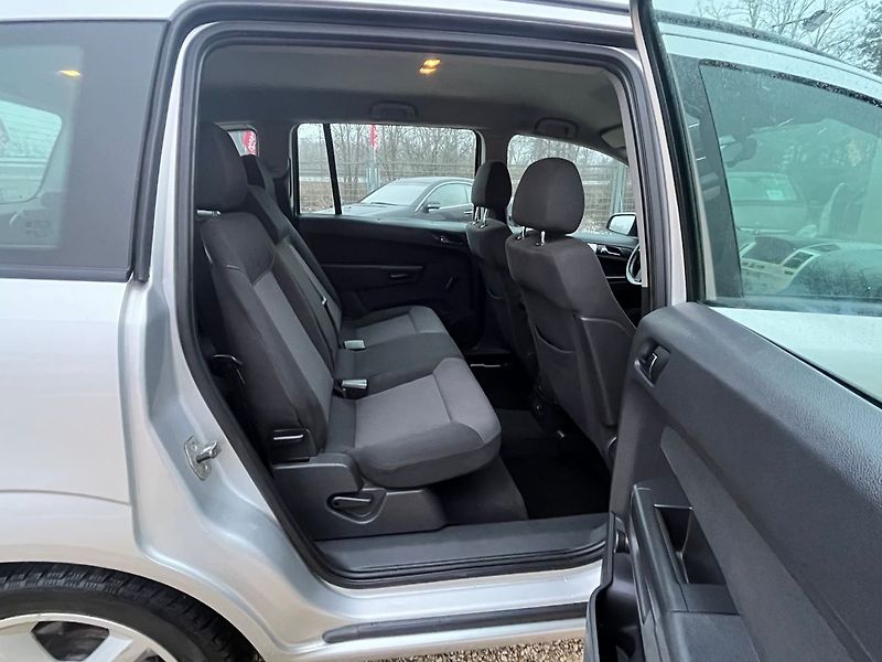 Opel Zafira 1.9cdti 88kw+7.míst - fotka 19 z 29