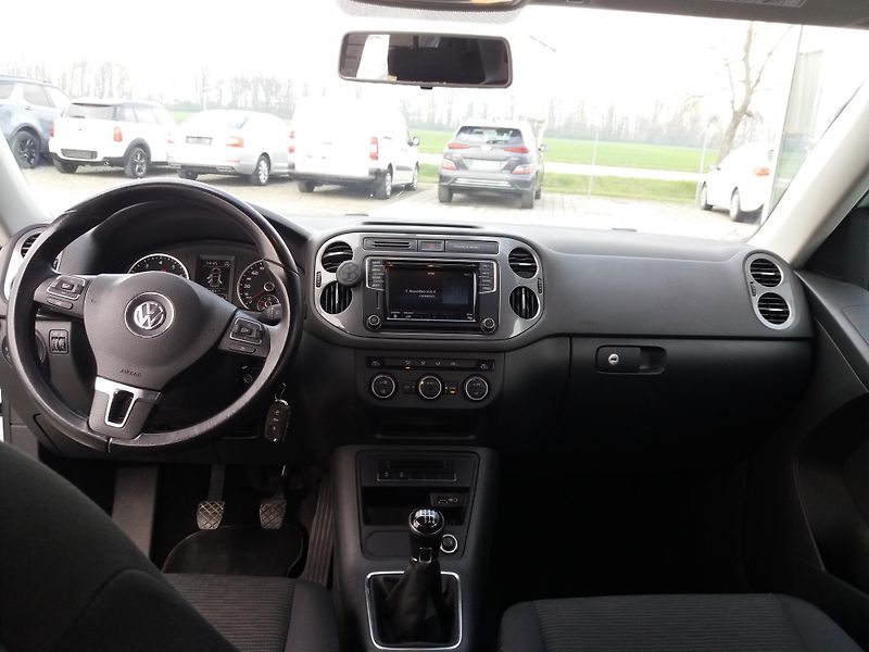 Volkswagen Tiguan 1.4TSi,92kW,SERVISNÍ KNÍŽKA!! - fotka 8 z 20