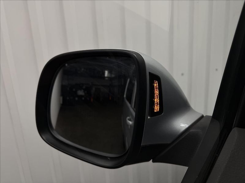 Volkswagen Transporter 2.0TDI 146kW DSG 4MOTION LONG - fotka 30 z 40