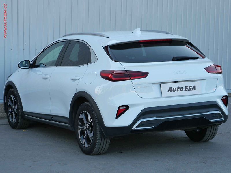 Kia XCeed (2025) 1.6 T-GDi, 1.maj,ČR, AT - fotka 6 z 26