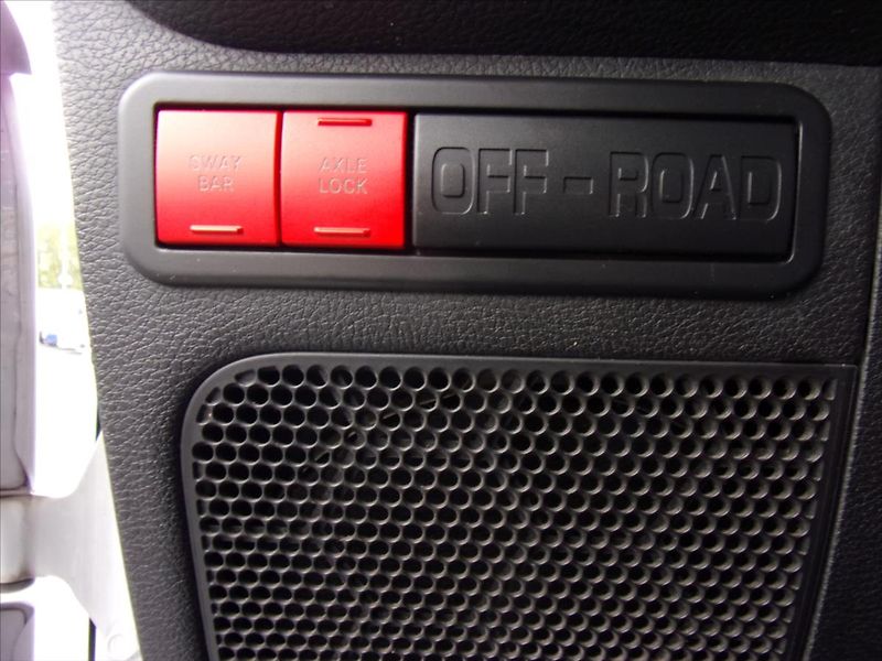Jeep Wrangler 2,8 CRD Rubikon 147kW 1maj. - fotka 26 z 30