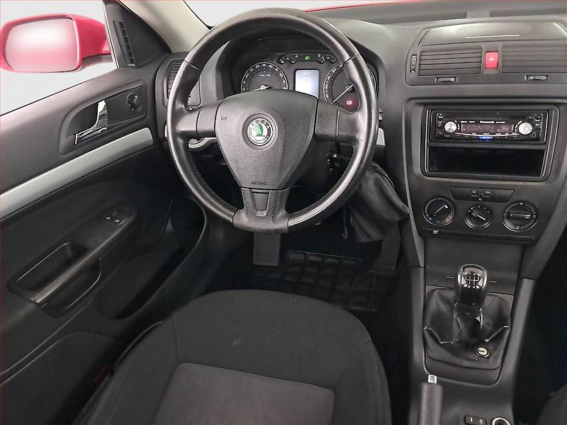 Škoda Octavia (2008) 1.6, po STK, rezervace - fotka 7 z 16