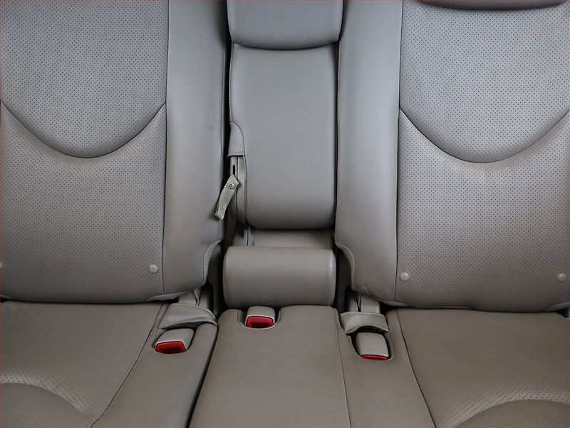 Toyota RAV4 (2008) 2.2 D-CAT, 4X4, Tempomat - fotka 8 z 19