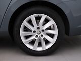 Škoda Superb 2,0 TDI 110 kW Style DSG - náhled 34