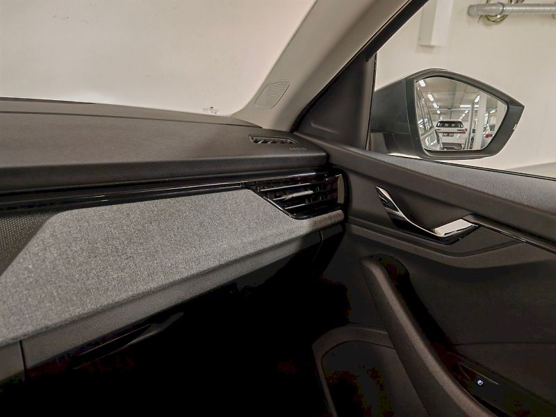 Škoda Scala (2025) 1.0 TSI 85 kW Selection - fotka 6 z 27