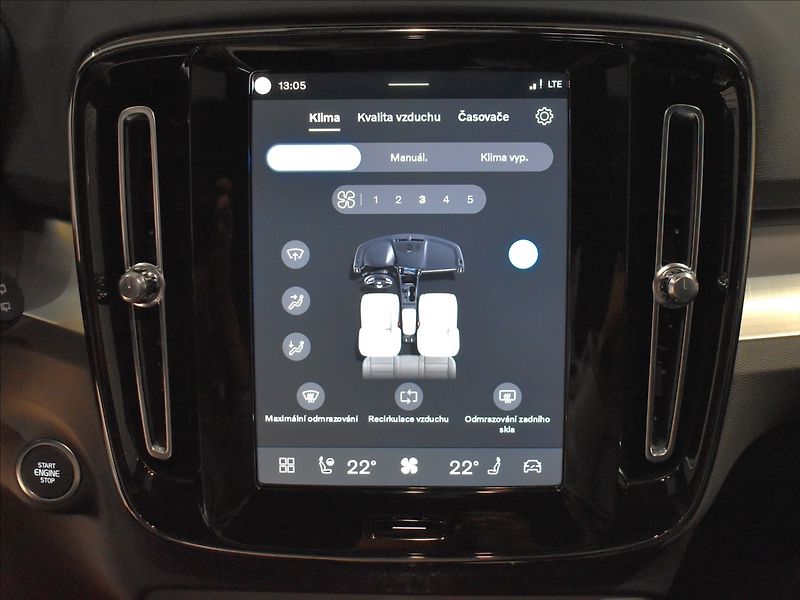 Volvo XC40 (2026) 2,0 B4  Plus Black Edition - fotka 22 z 25