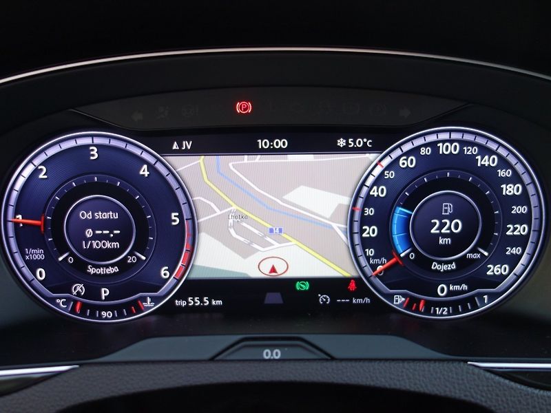Volkswagen Passat (2015) 2.0TDI 110kW DSG HIGHLINE - fotka 18 z 49