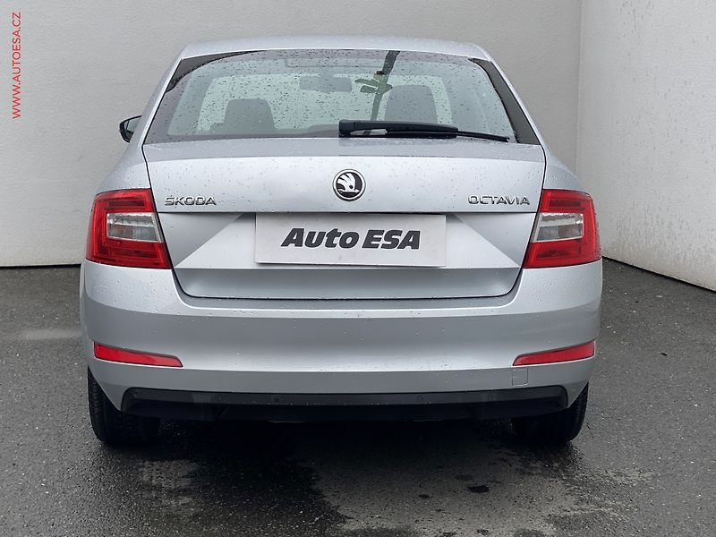 Škoda Octavia (2016) 1.6 TDi, ČR, Style, DSG - fotka 5 z 17