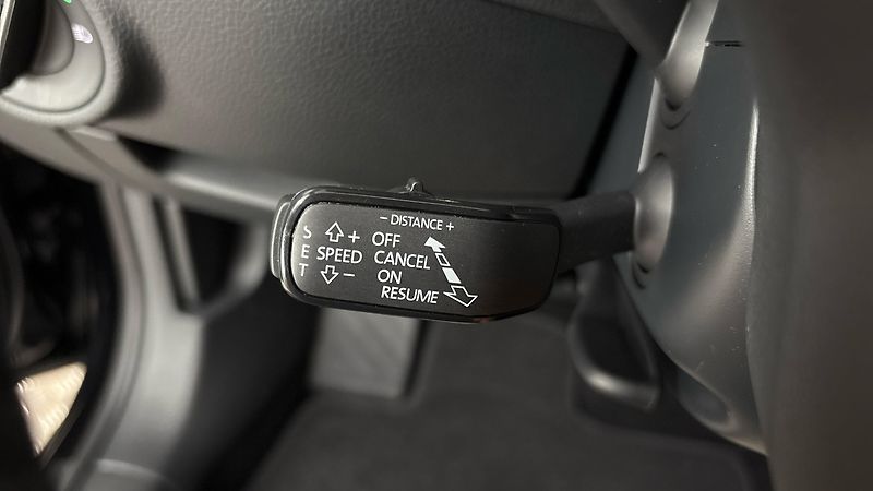 Škoda Superb 2.0 TDI DSG 4x4 L&K Combi - fotka 14 z 34